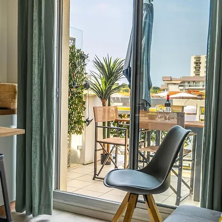 Piton Des Neiges - Nid Douillet Terrasse Vue Port * 阿卡雄